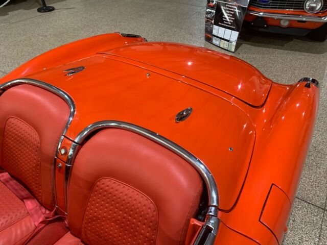 Chevrolet Corvette 1957 image number 18