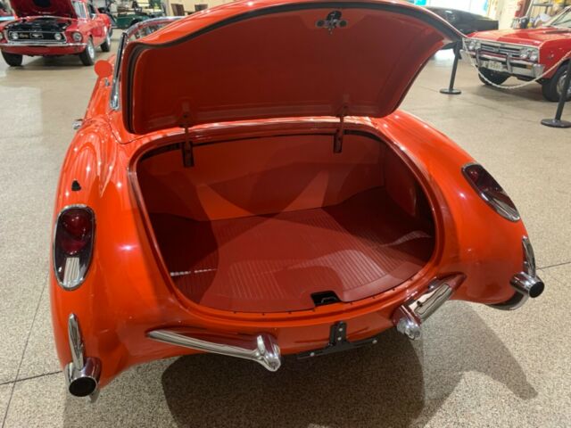 Chevrolet Corvette 1957 image number 28