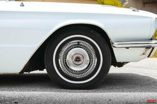 Ford Thunderbird 1966 image number 18