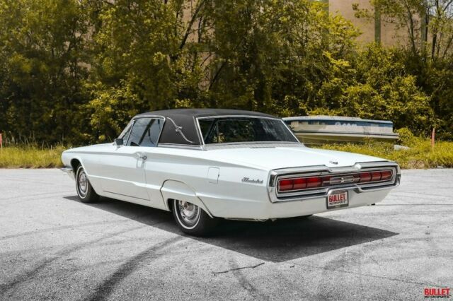 Ford Thunderbird 1966 image number 33
