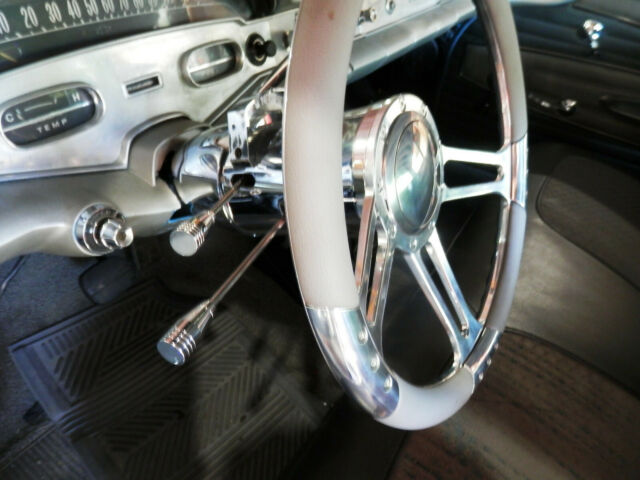 Chevrolet Bel Air/150/210 1958 image number 18
