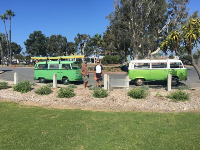 Volkswagen Bus/Vanagon 1976 image number 8