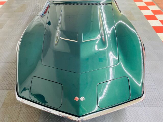 Chevrolet Corvette 1968 image number 10