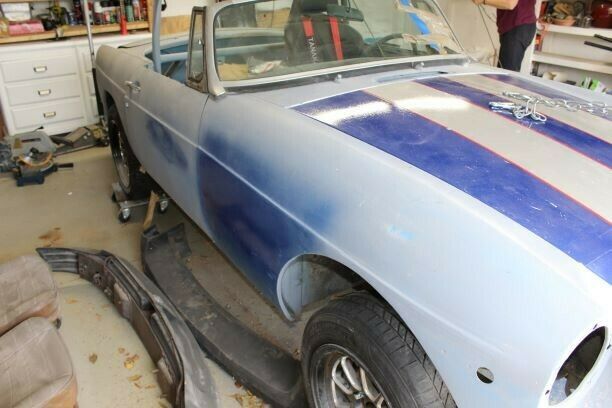 MG MGB 1979 image number 1