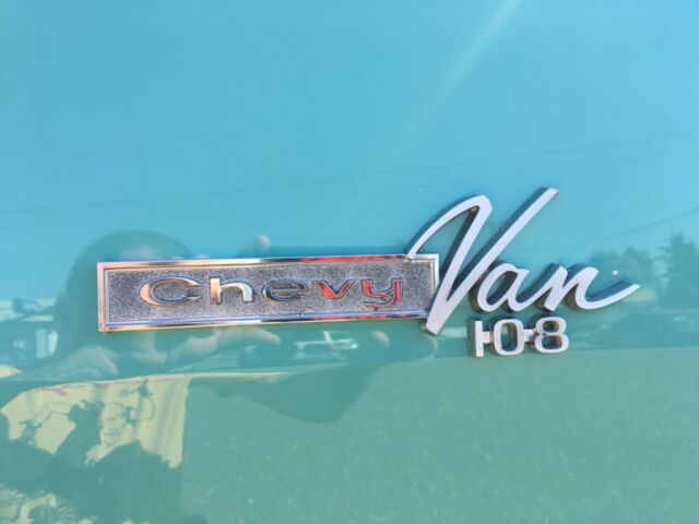 Chevrolet G10 Van 1967 image number 3