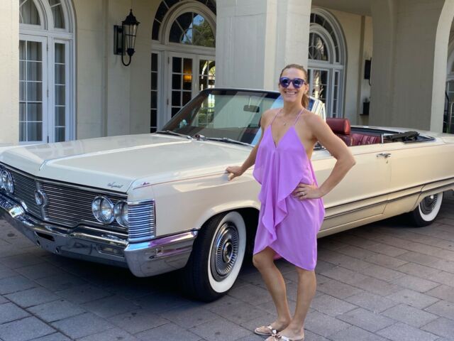 Chrysler Imperial 1968 image number 0