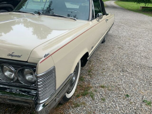 Chrysler Imperial 1968 image number 18