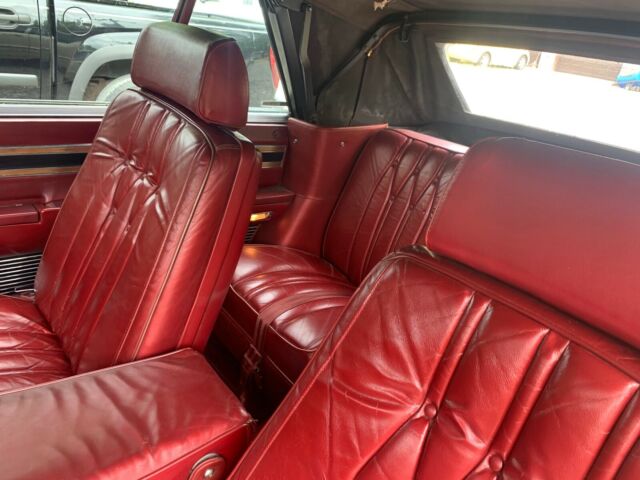 Chrysler Imperial 1968 image number 32