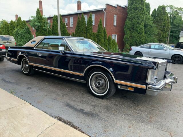 Lincoln Continental 1978 image number 26