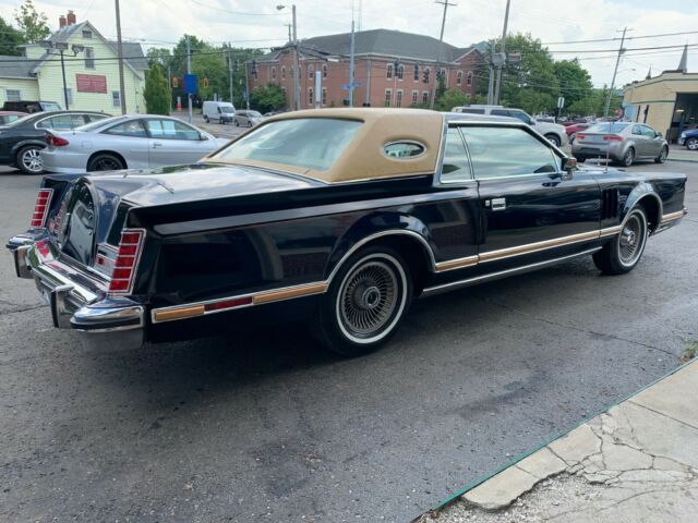 Lincoln Continental 1978 image number 3
