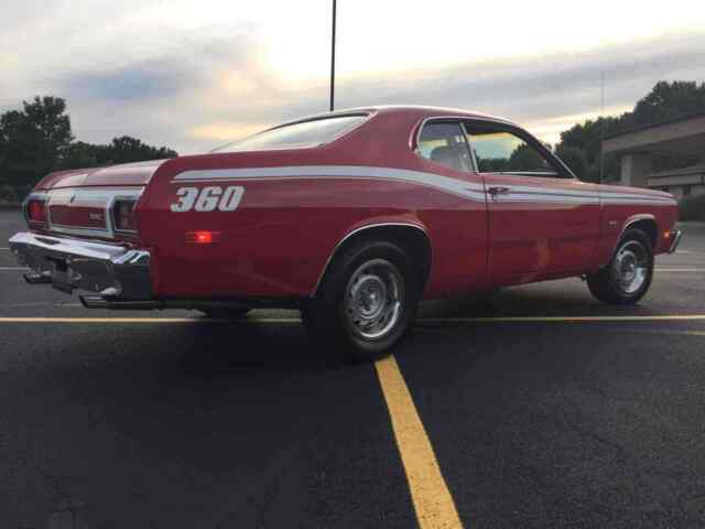 Plymouth Duster 1974 image number 16