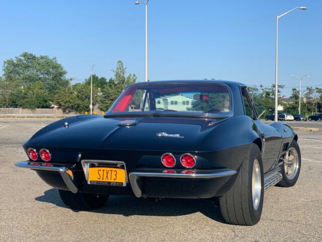 Chevrolet Corvette 1963 image number 31