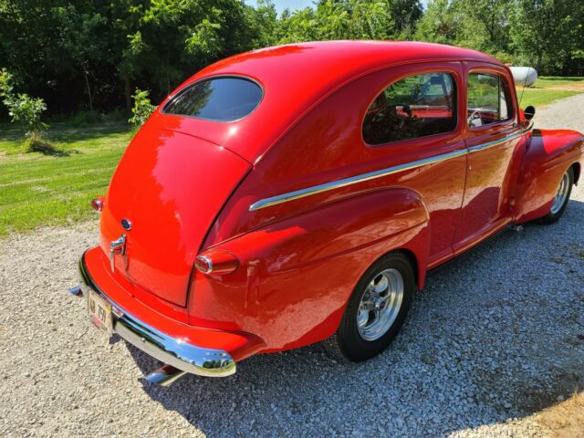 Ford tudor 1948 image number 5