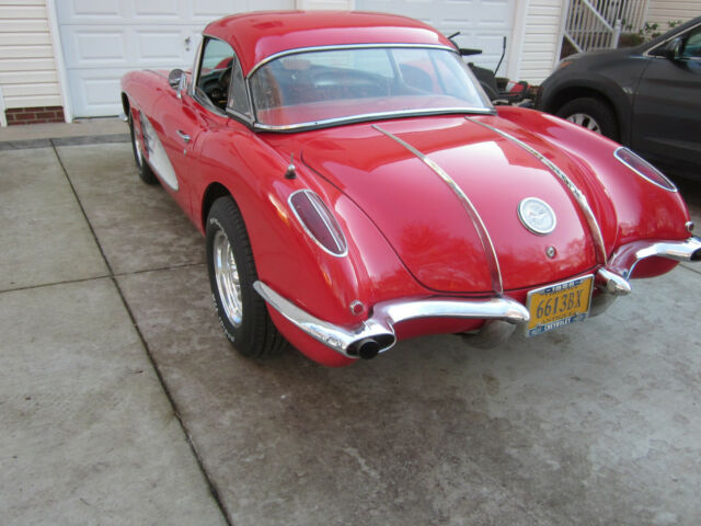 Chevrolet Corvette 1958 image number 3