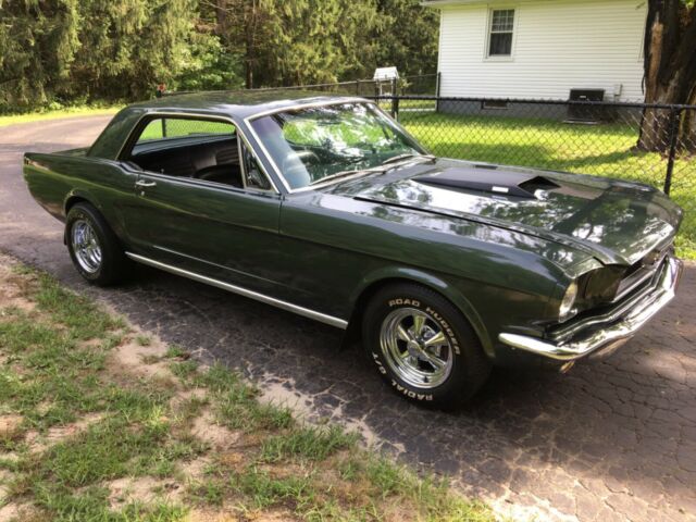 Ford Mustang 1966 image number 2