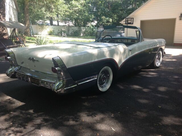 Buick Special 1957 image number 3