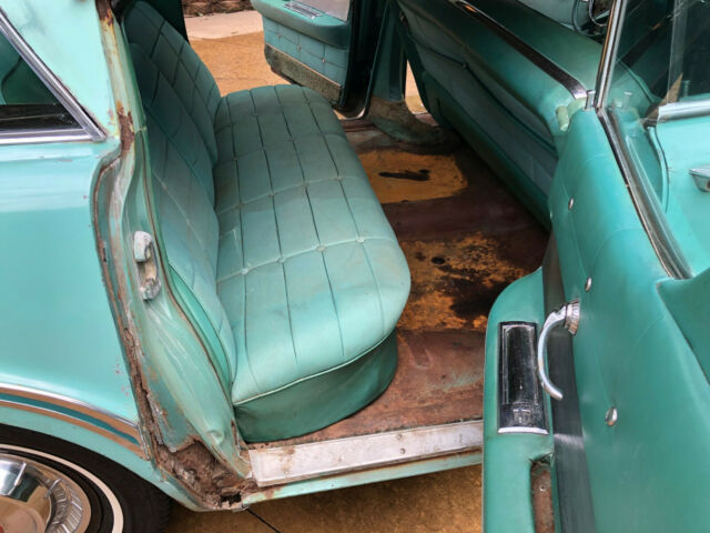 Buick Roadmaster 1957 image number 12