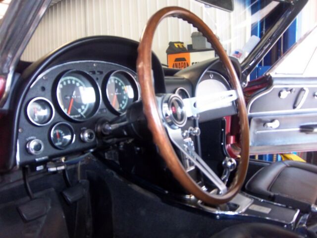 Chevrolet Corvette 1967 image number 14