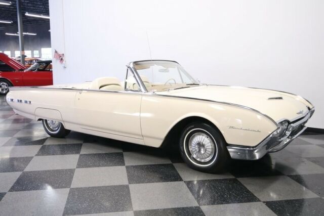 Ford Thunderbird 1962 image number 16