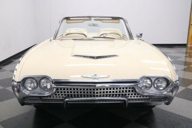 Ford Thunderbird 1962 image number 19