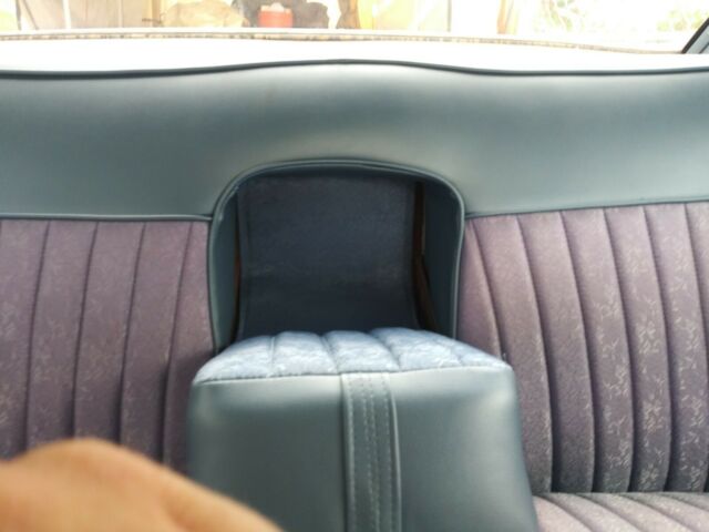 Cadillac DeVille Sedan 1963 image number 22