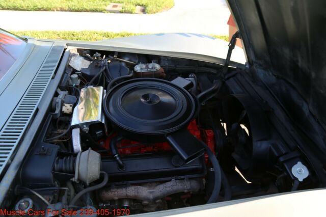Chevrolet Corvette 1972 image number 31