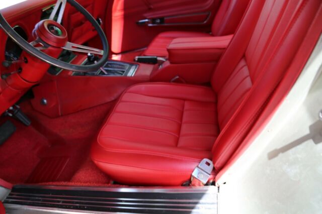 Chevrolet Corvette 1972 image number 41
