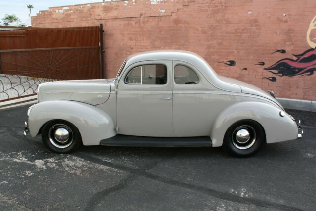 Ford deluxe 1940 image number 6