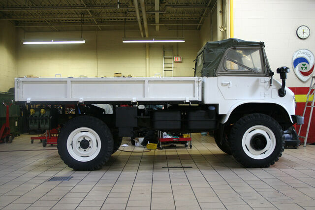 Mercedes-Benz Unimog 1971 image number 35