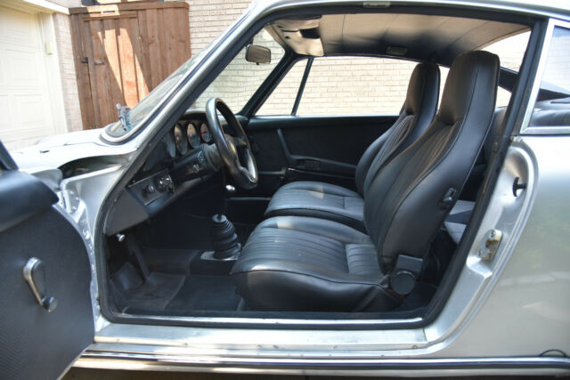Porsche 911 1970 image number 12