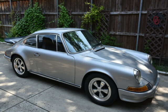 Porsche 911 1970 image number 2