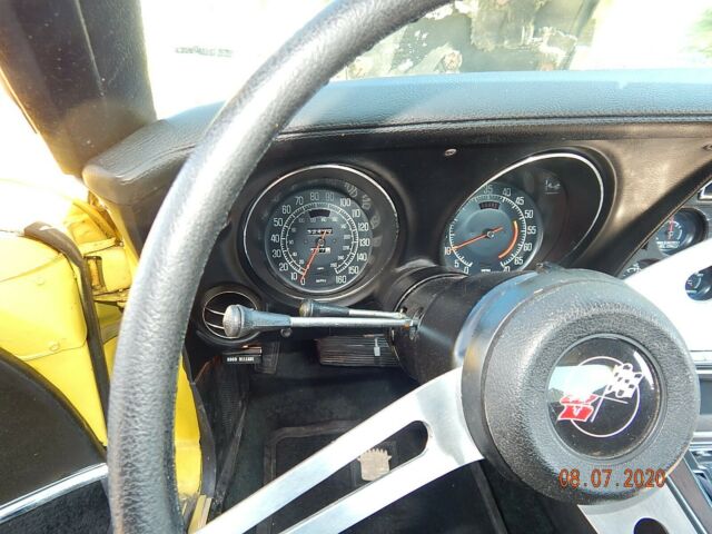 Chevrolet Corvette 1975 image number 3