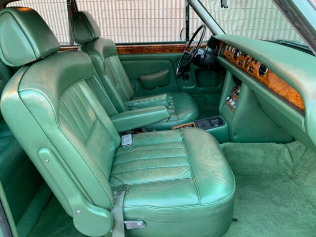 Rolls-Royce Corniche 1970 image number 19