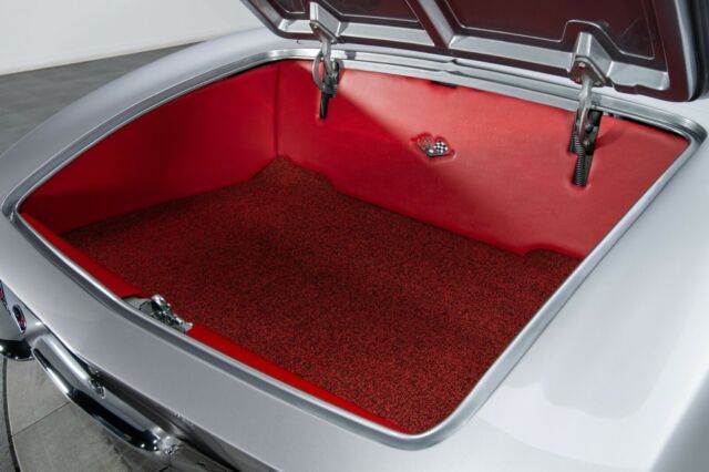 Chevrolet Corvette 1962 image number 38