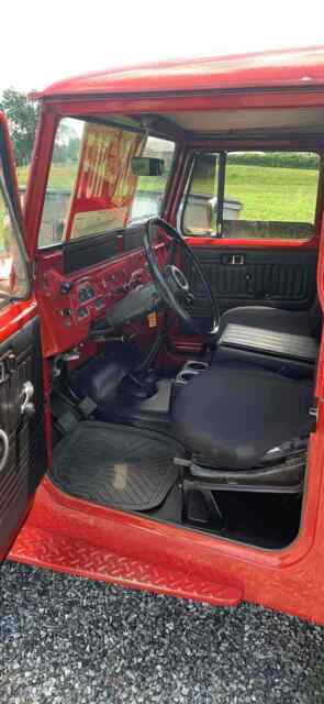Toyota Land Cruiser 40 1977 image number 7
