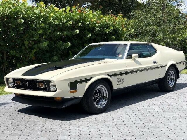 Ford Mustang 1971 image number 24