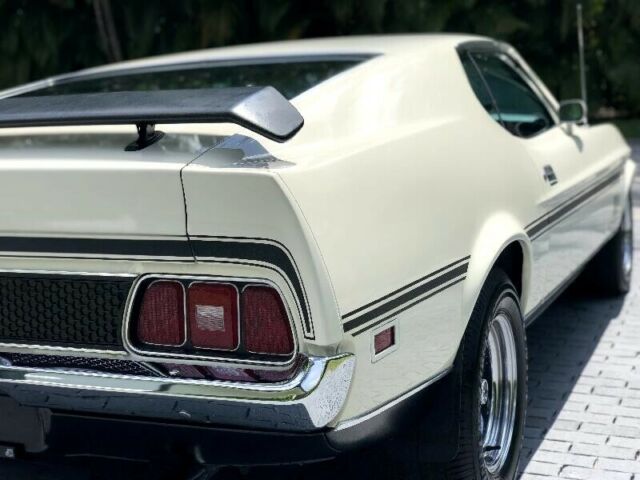 Ford Mustang 1971 image number 29