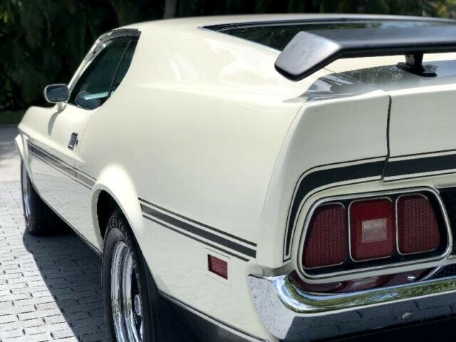 Ford Mustang 1971 image number 7