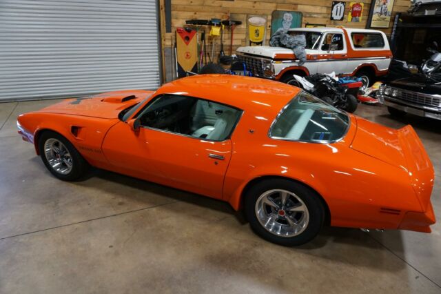 Pontiac Trans Am 1976 image number 10