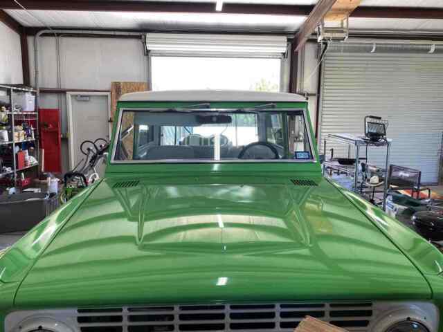 Ford Bronco 1977 image number 1