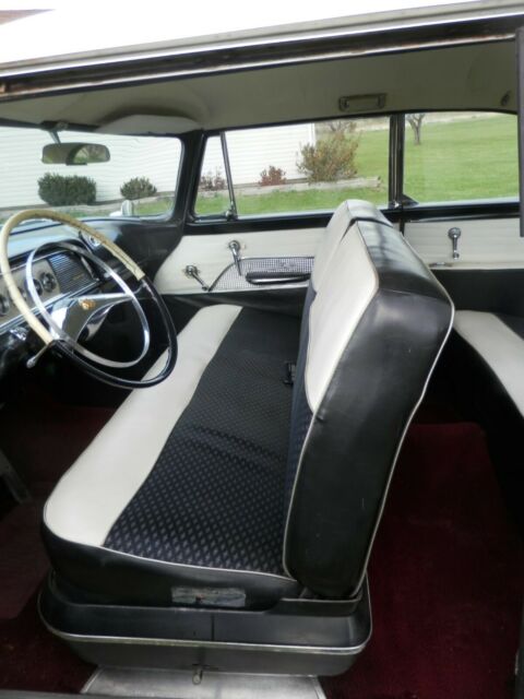 Dodge Royal Lancer Hardtop - Hemi V8 1955 image number 10