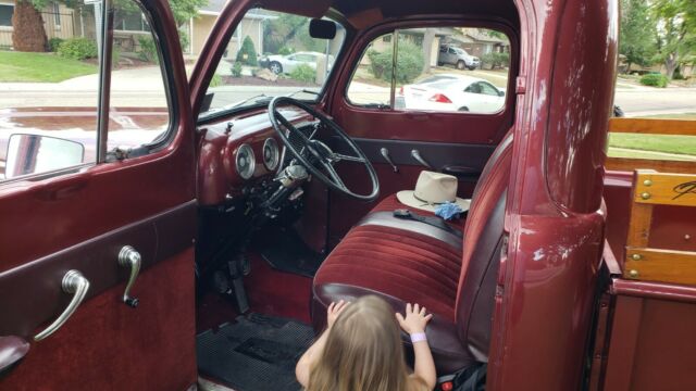 Ford F-100 1952 image number 2
