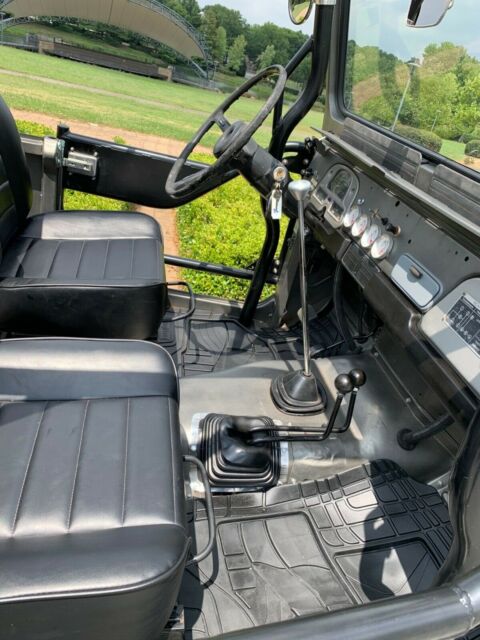 Toyota Land Cruiser 1975 image number 10