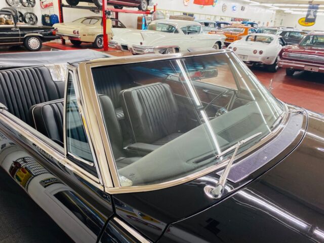 Cadillac Eldorado 1965 image number 15