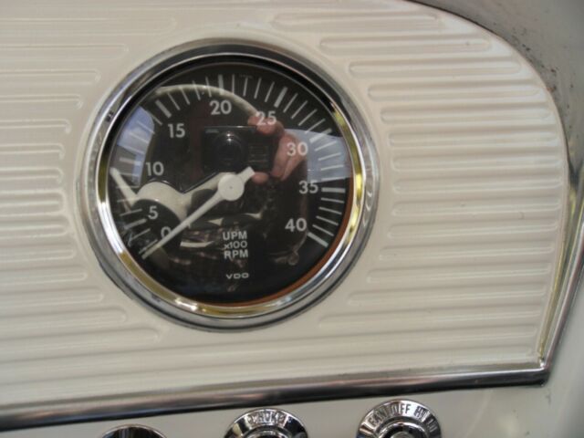 Ford F-250 1963 image number 14