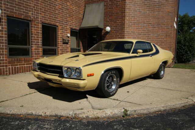 Plymouth Road Runner 1973 image number 0