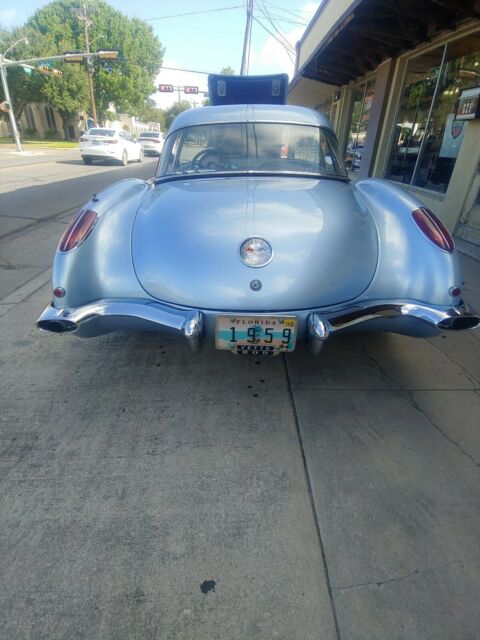 Chevrolet Corvette 1959 image number 1