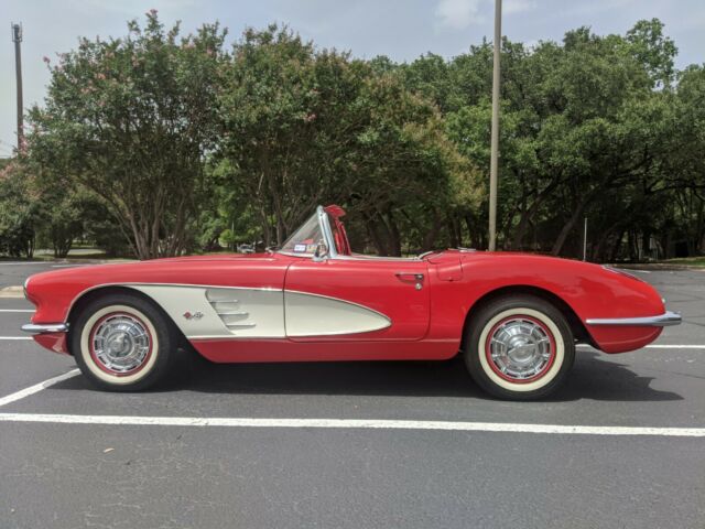 Chevrolet Corvette 1960 image number 6