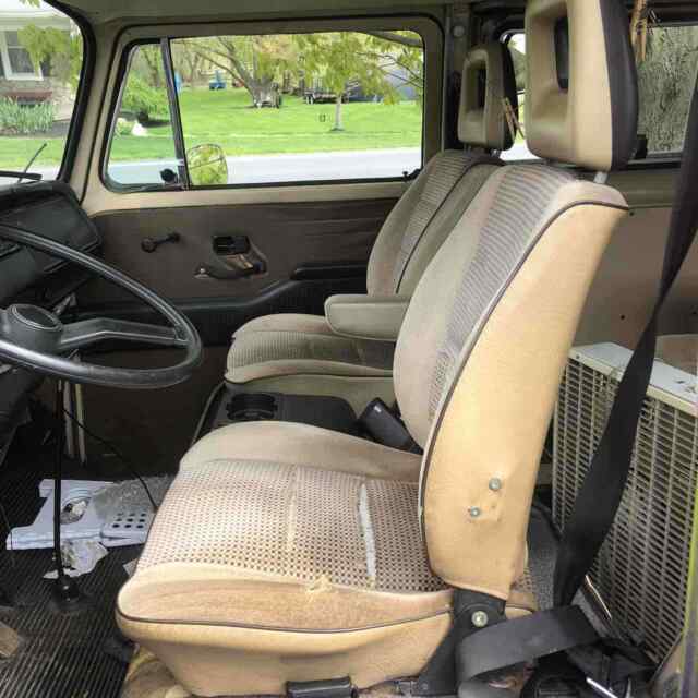 Volkswagen Transporter Type 2 1979 image number 17