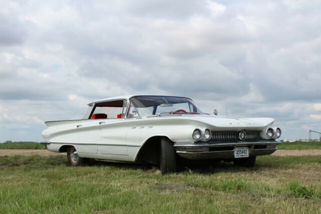 Buick LeSabre 1960 image number 18